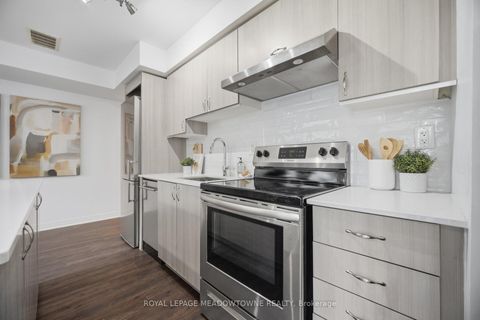 Photo 11 at 12 - 146 William Duncan Road, CFB, Toronto