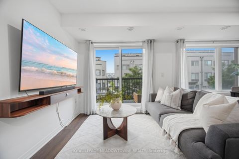 Photo 18 at 12 - 146 William Duncan Road, CFB, Toronto
