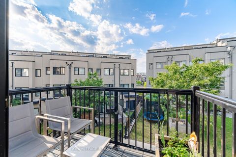 Photo 19 at 12 - 146 William Duncan Road, CFB, Toronto