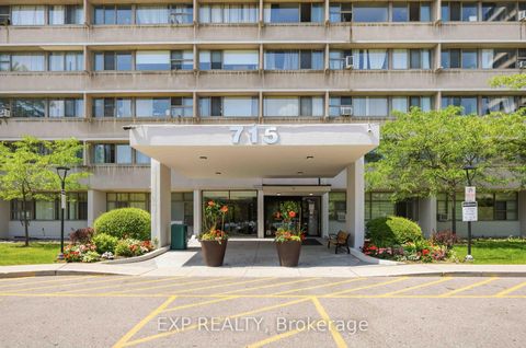 Photo 2 at PH08 - 715 Don Mills Road, Flemingdon Park, Toronto