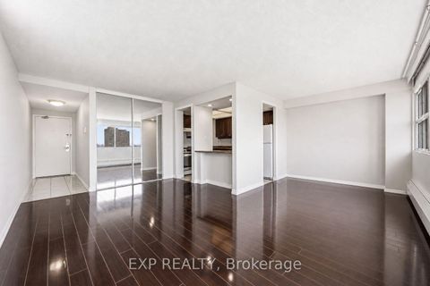 Photo 8 at PH08 - 715 Don Mills Road, Flemingdon Park, Toronto