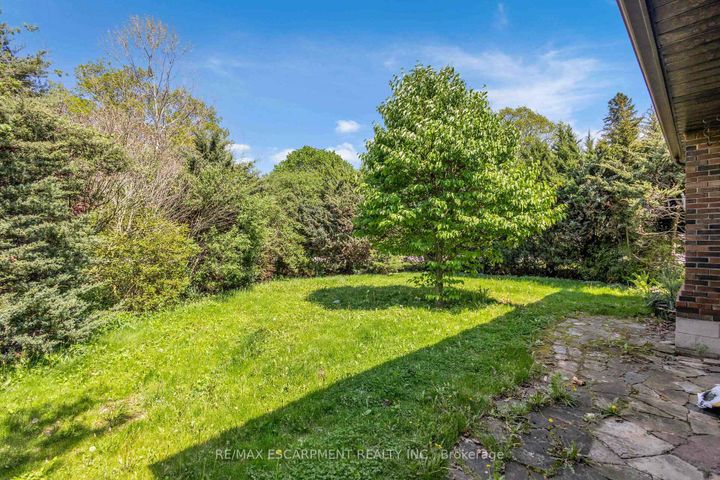 Photo 40 at 626 Iroquois Avenue, Ancaster, Hamilton