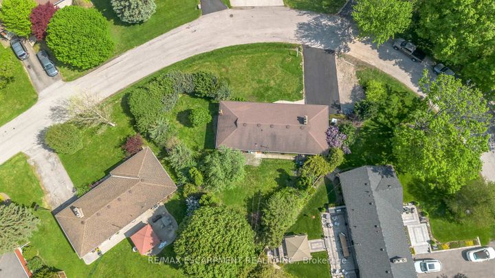 Photo 44 at 626 Iroquois Avenue, Ancaster, Hamilton