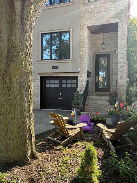 Photo 1 at 176 Leyton Avenue, Oakridge, Toronto