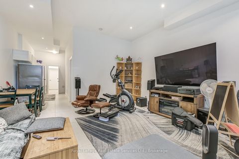 Photo 24 at 176 Leyton Avenue, Oakridge, Toronto