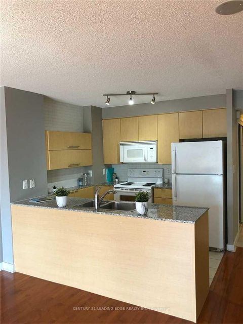 Photo 4 at 201 - 11 Brunel Court, Waterfront Communities C1, Toronto