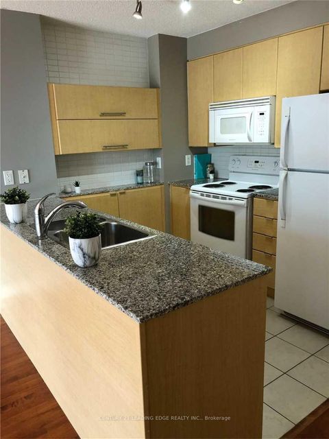 Photo 5 at 201 - 11 Brunel Court, Waterfront Communities C1, Toronto