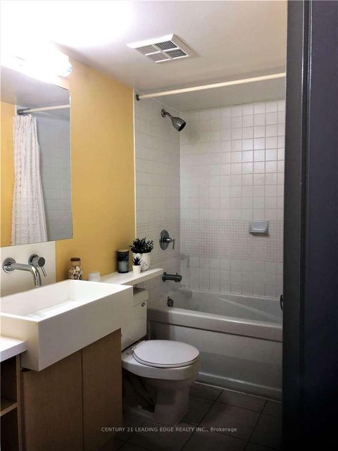 Photo 13 at 201 - 11 Brunel Court, Waterfront Communities C1, Toronto