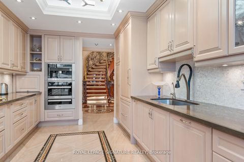 Photo 19 at PH9 - 7300 Yonge Street, Yorkhill, Vaughan