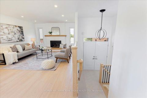 Photo 5 at 14 Aynsley Place, Keswick North, Georgina
