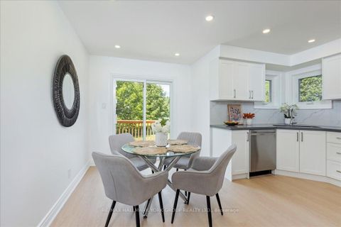 Photo 15 at 14 Aynsley Place, Keswick North, Georgina