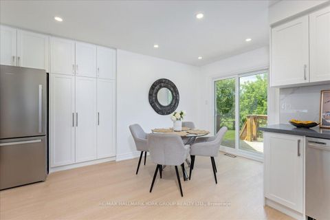 Photo 17 at 14 Aynsley Place, Keswick North, Georgina