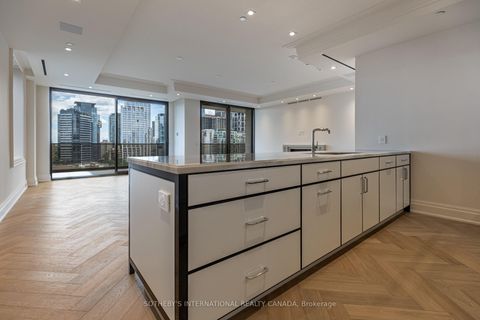 Photo 9 at 1102 - 89 Avenue Road, Annex, Toronto