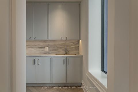 Photo 18 at 1102 - 89 Avenue Road, Annex, Toronto