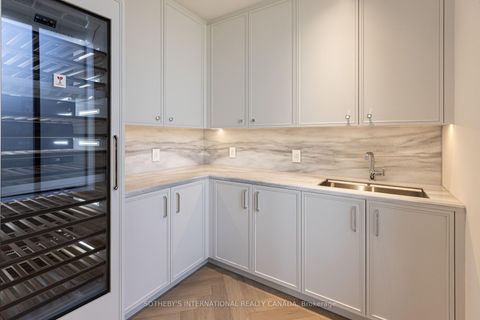 Photo 19 at 1102 - 89 Avenue Road, Annex, Toronto