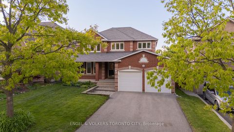 Photo 1 at 24 Timber Valley Avenue, Oak Ridges, Richmond Hill