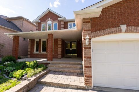 Photo 2 at 24 Timber Valley Avenue, Oak Ridges, Richmond Hill