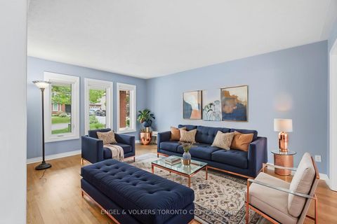 Photo 6 at 24 Timber Valley Avenue, Oak Ridges, Richmond Hill