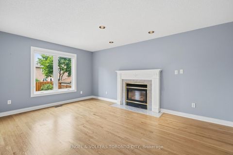 Photo 15 at 24 Timber Valley Avenue, Oak Ridges, Richmond Hill