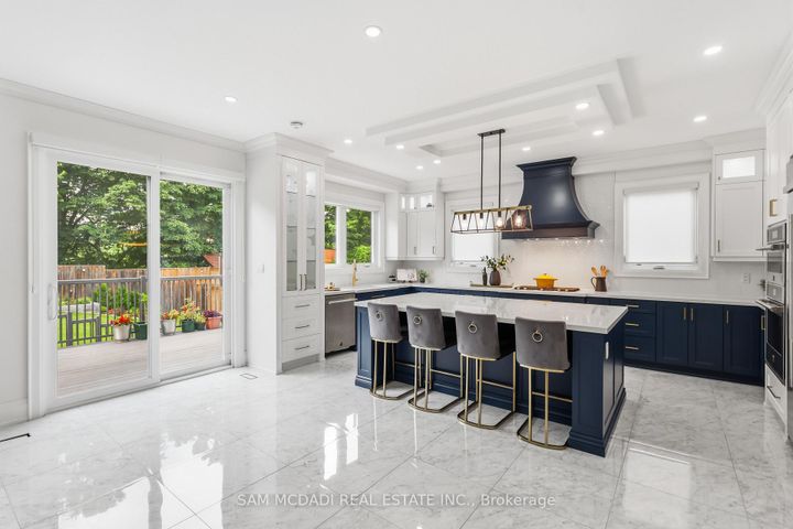 Photo 10 at 1750 Lincolnshire Boulevard, Lakeview, Mississauga