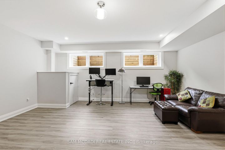 Photo 34 at 1750 Lincolnshire Boulevard, Lakeview, Mississauga
