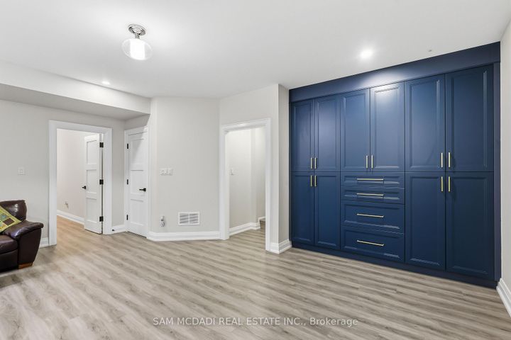 Photo 36 at 1750 Lincolnshire Boulevard, Lakeview, Mississauga