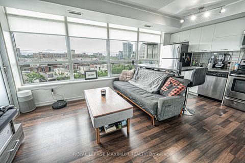 Photo 15 at 617 - 38 Joe Shuster Way, South Parkdale, Toronto
