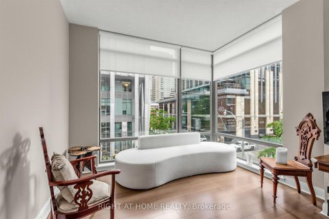 Photo 4 at 305 - 18 Yorkville Avenue, Annex, Toronto