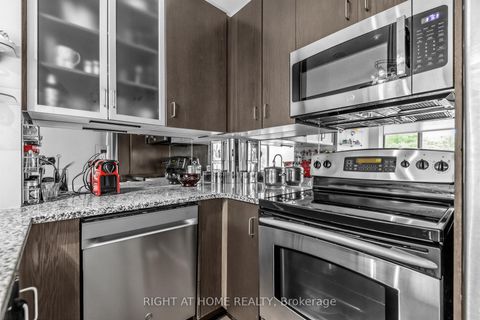 Photo 6 at 305 - 18 Yorkville Avenue, Annex, Toronto
