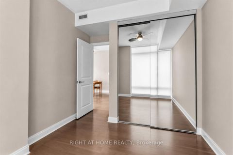 Photo 8 at 305 - 18 Yorkville Avenue, Annex, Toronto