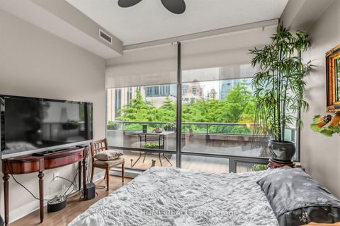 Photo 9 at 305 - 18 Yorkville Avenue, Annex, Toronto