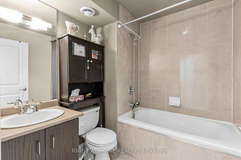 Photo 11 at 305 - 18 Yorkville Avenue, Annex, Toronto