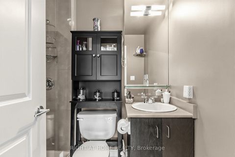 Photo 12 at 305 - 18 Yorkville Avenue, Annex, Toronto