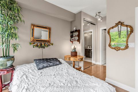 Photo 13 at 305 - 18 Yorkville Avenue, Annex, Toronto