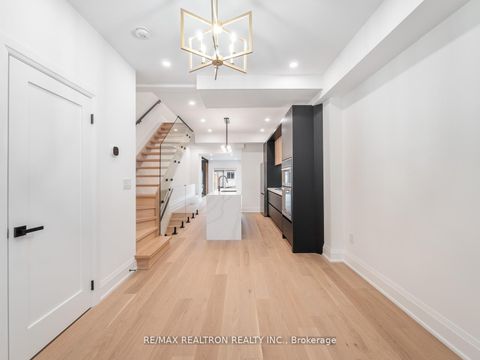 Photo 9 at 283 Euclid Avenue, Bellwoods, Toronto