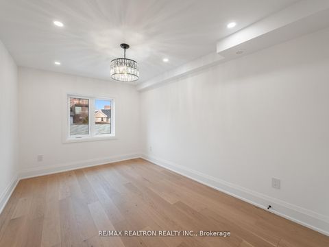 Photo 23 at 283 Euclid Avenue, Bellwoods, Toronto