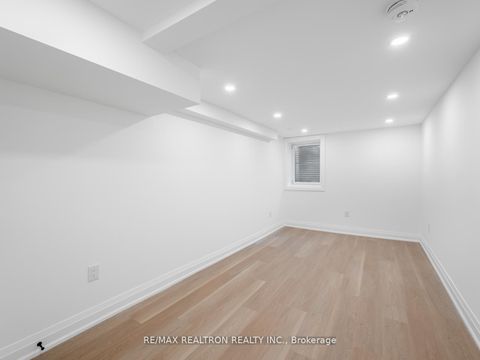 Photo 41 at 283 Euclid Avenue, Bellwoods, Toronto