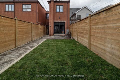 Photo 46 at 283 Euclid Avenue, Bellwoods, Toronto