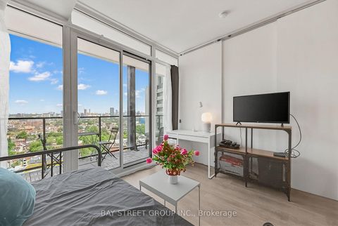 Photo 11 at 1803 - 125 Peter Street, Waterfront Communities C1, Toronto