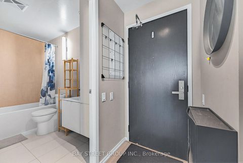 Photo 23 at 1803 - 125 Peter Street, Waterfront Communities C1, Toronto