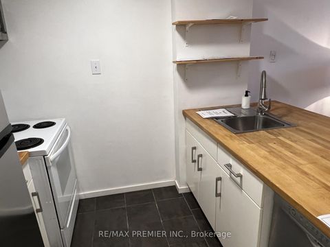 Photo 5 at 718 - 80 St Patrick Street, Chinatown, Toronto