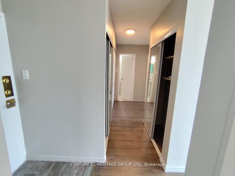 Photo 11 at 612 - 100 Lotherton Pathway, Glen Park, Toronto