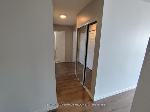 Photo 12 at 612 - 100 Lotherton Pathway, Glen Park, Toronto
