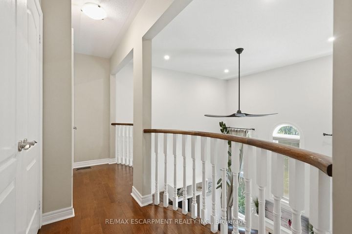 Photo 17 at 5347 Jameson Crescent, Orchard, Burlington