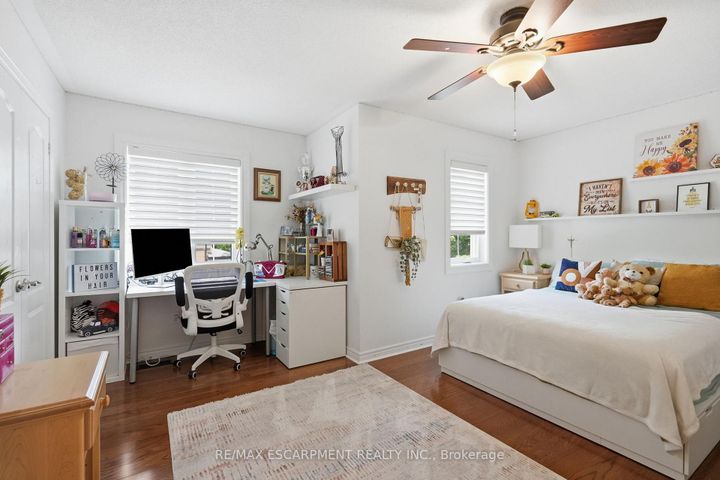 Photo 25 at 5347 Jameson Crescent, Orchard, Burlington