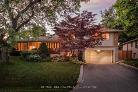 Photo 0 at 28 Aylesbury Road, Rosethorn, Toronto
