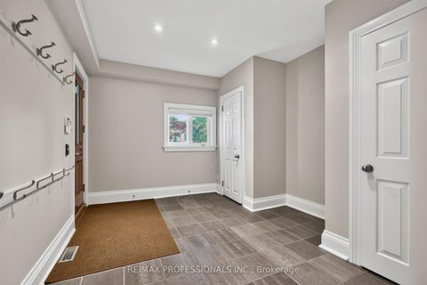 Photo 24 at 28 Aylesbury Road, Rosethorn, Toronto