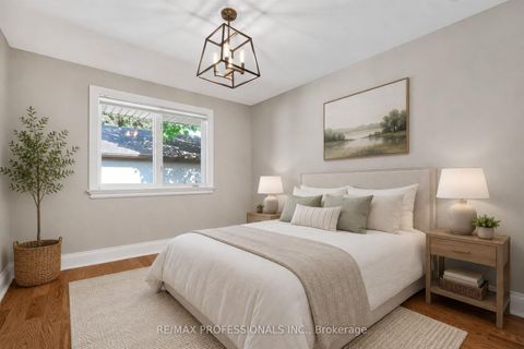 Photo 35 at 28 Aylesbury Road, Rosethorn, Toronto