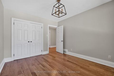 Photo 36 at 28 Aylesbury Road, Rosethorn, Toronto