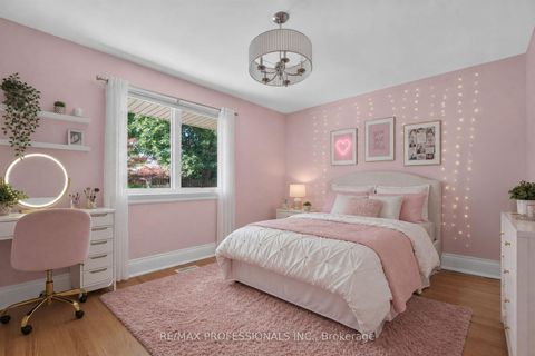 Photo 37 at 28 Aylesbury Road, Rosethorn, Toronto